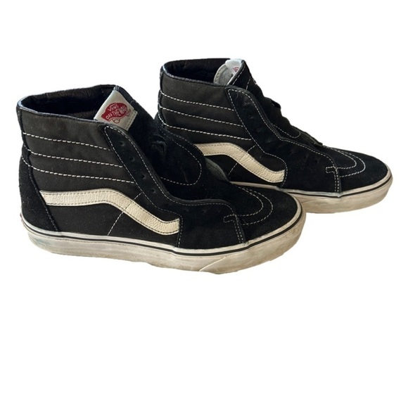 Vans Shoes - Vans off the wall skateboard shoe black and white size 8 men 9.5 women